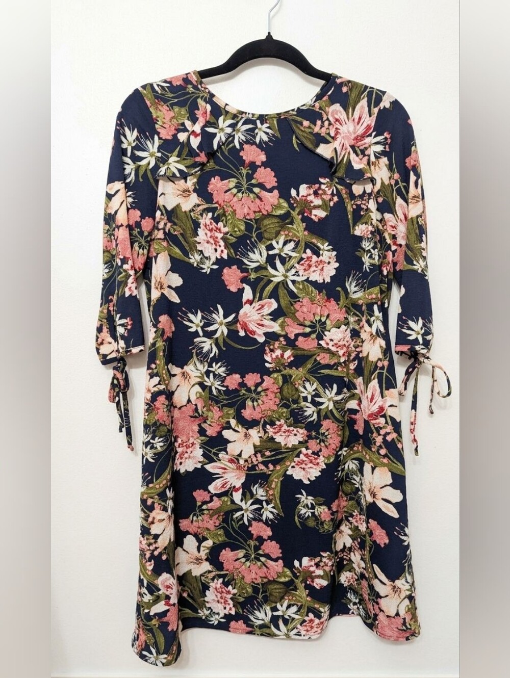 Reitmans Floral Tie-Sleeve Navy Dress - Pink & Green Print S